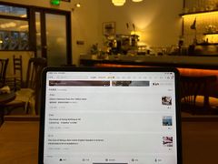 -Café Monson