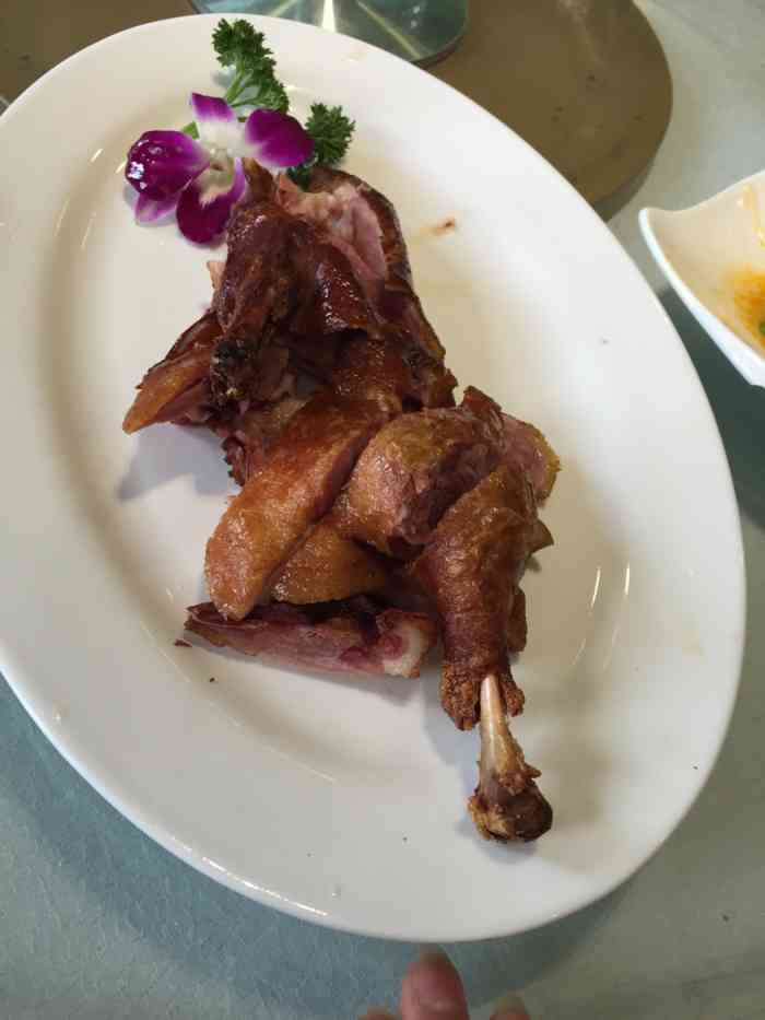 天回镇酒楼(高新店)-"生意非常好.我们点了几个凉菜,做的很细致.