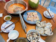 -老何家后安粉·糟粕醋海鲜火锅(三亚湾椰梦长廊店)