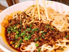 豌杂面红汤-聚园面庄(新光天地店)