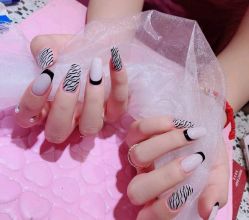 -LILY NAILS美甲美睫