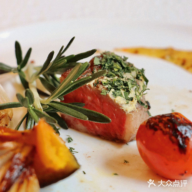 海口西餐🍴特别喜欢坐在阳光洒下的希腊风窗边吃饭