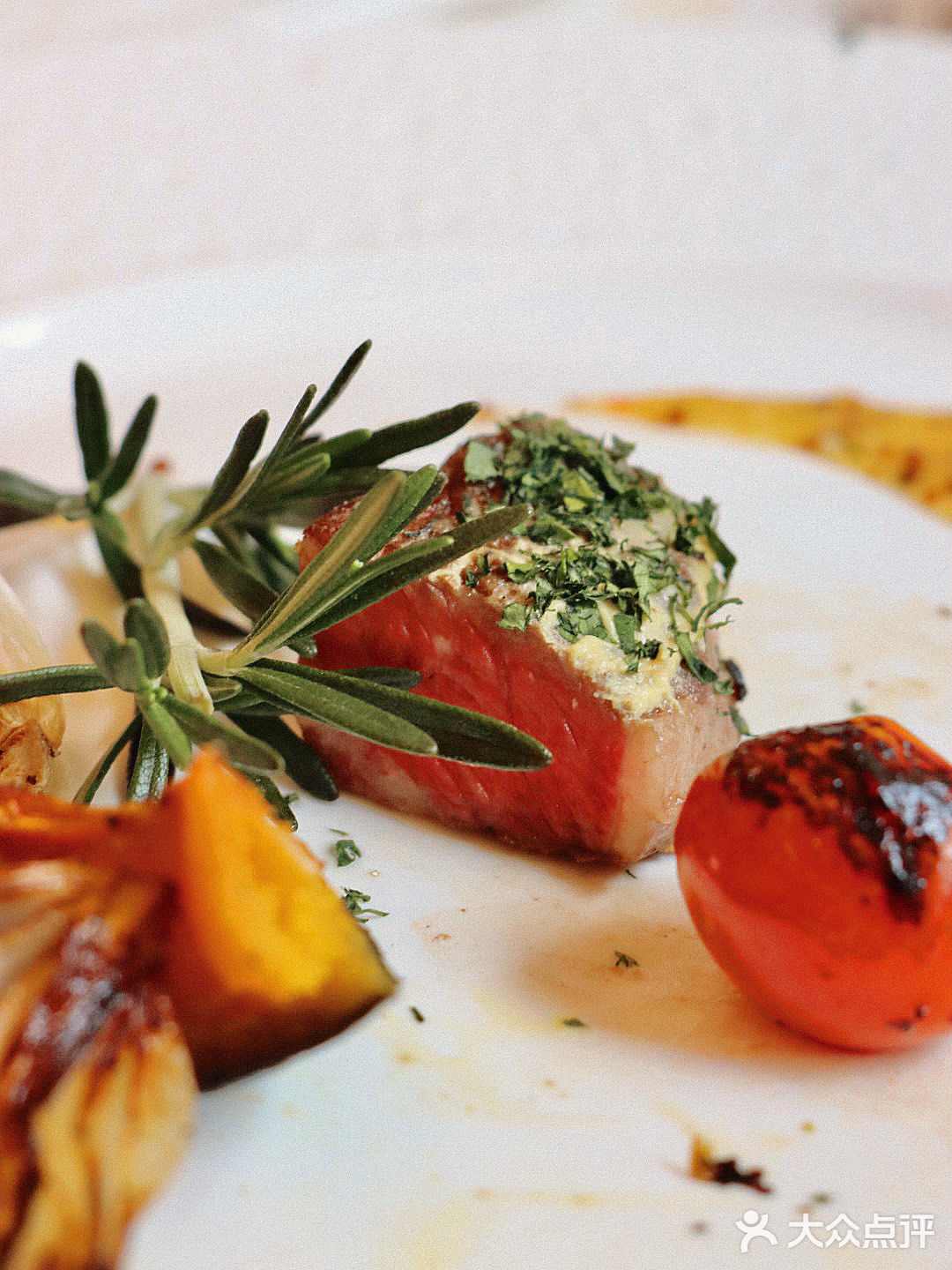 海口西餐🍴特别喜欢坐在阳光洒下的希腊风窗边吃饭