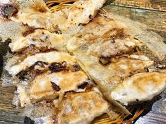 -阿洪锅贴王(小吃城店)