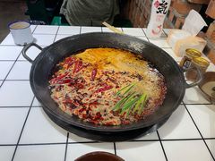 -扎起市井老火锅(乐山总店)