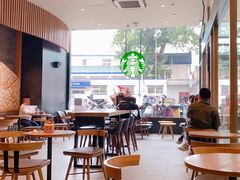 用餐区-星巴克(北京王府井店)