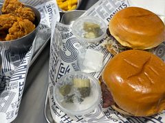 -TRIPS BURGER(大钟寺店)