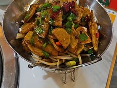 -人民公社铁锅炖·东北菜(卫国道店)