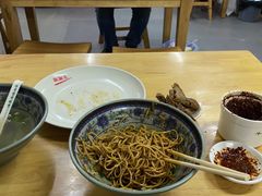-牛味十足传统美食(凤凰西街店)