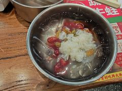 -成都你六姐·牛肉冒菜(上海杨浦合生汇店)