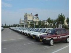 -万国驾校