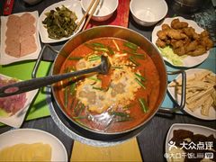 -四季喧黔味豆米火锅(万达广场店)