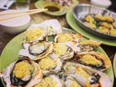 炭烧蒜蓉生蚝-贞姨美食·老字号海鲜大排档
