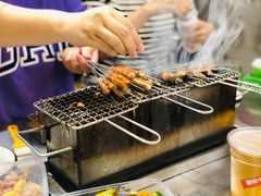 -喜悦小串丹东小黄牛海鲜烧烤大排档(民主广场店)
