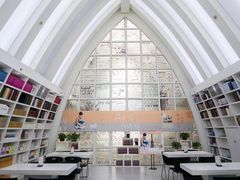 -钟书阁(松江泰晤士小镇店)