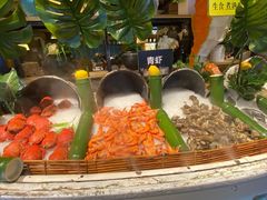 -领鲜活海鲜榴莲自助火锅(东门店)