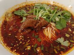 -李与白包子铺(桐梓林店)