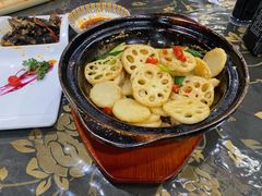 -乡村馕坑肉·烧烤·新疆菜·本地人更爱吃(阿勒泰首店)