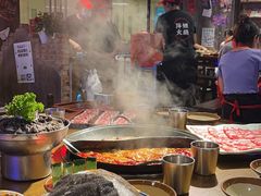鸳鸯锅红汤配菌汤锅-萍姐火锅·公路夜市(打浦桥日月光店)