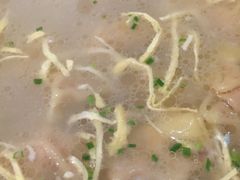 鲜肉小馄饨-东泰祥生煎馆(重庆北路店)