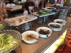 -荣誉国际酒店-云顶旋转餐厅