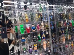 -泡泡玛特POPMART(侨福芳草地店)