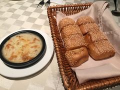 餐前面包-西堤厚牛排(新世界店)
