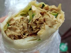 -卷五味·李老二卷馍(学则路店)