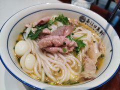 三鲜粉-南门口米粉·百年粉店