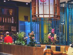 -黄泥岗·地道湖北菜(奥特莱斯店)