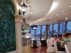 -旋转餐厅·海鲜自助(昆明锦江大酒店)