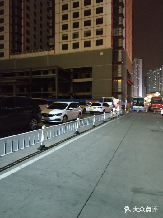 禧悦·金佰翰-停车场图片