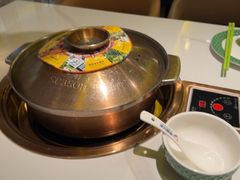 -润园四季椰子鸡火锅(卓越INTOWN店)