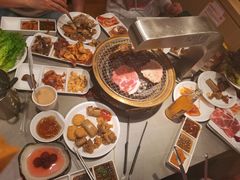-山焱·炭火自助烤肉(周浦万达店)