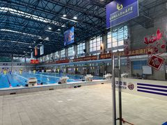 -奥冠体育华师附中恒温游泳馆