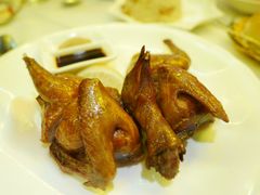 招牌红烧乳鸽-太平馆西餐厅(北京路店)