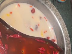 -麻田会 ·鲜活现烹·牛蛙火锅(珠江新城维家思广场店)