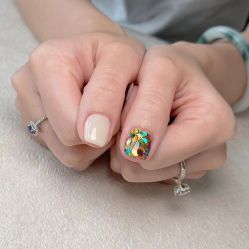 -芊冉•美甲美睫纹绣