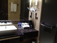 -广州天河希尔顿酒店