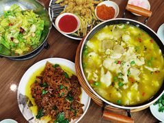 -有红鸡毛店·川菜(建设路店)