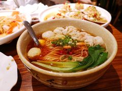 馄饨竹升面-全渔村小海鲜