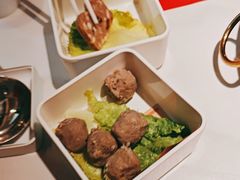 -左庭右院鲜牛肉火锅(金山万达店)