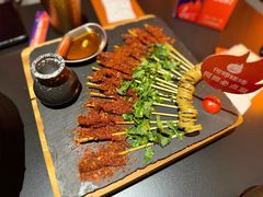 -何师烧烤Pro ·小龙虾·江湖川菜·精酿啤酒(太古里店)