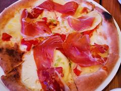 -城市大道红炉披萨烘焙坊