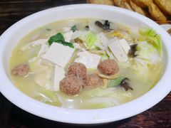 -蓝田九大碗民俗食府(蓝田店)