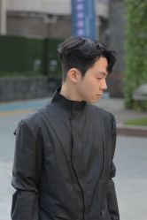 -一家只做男发烫染的店
