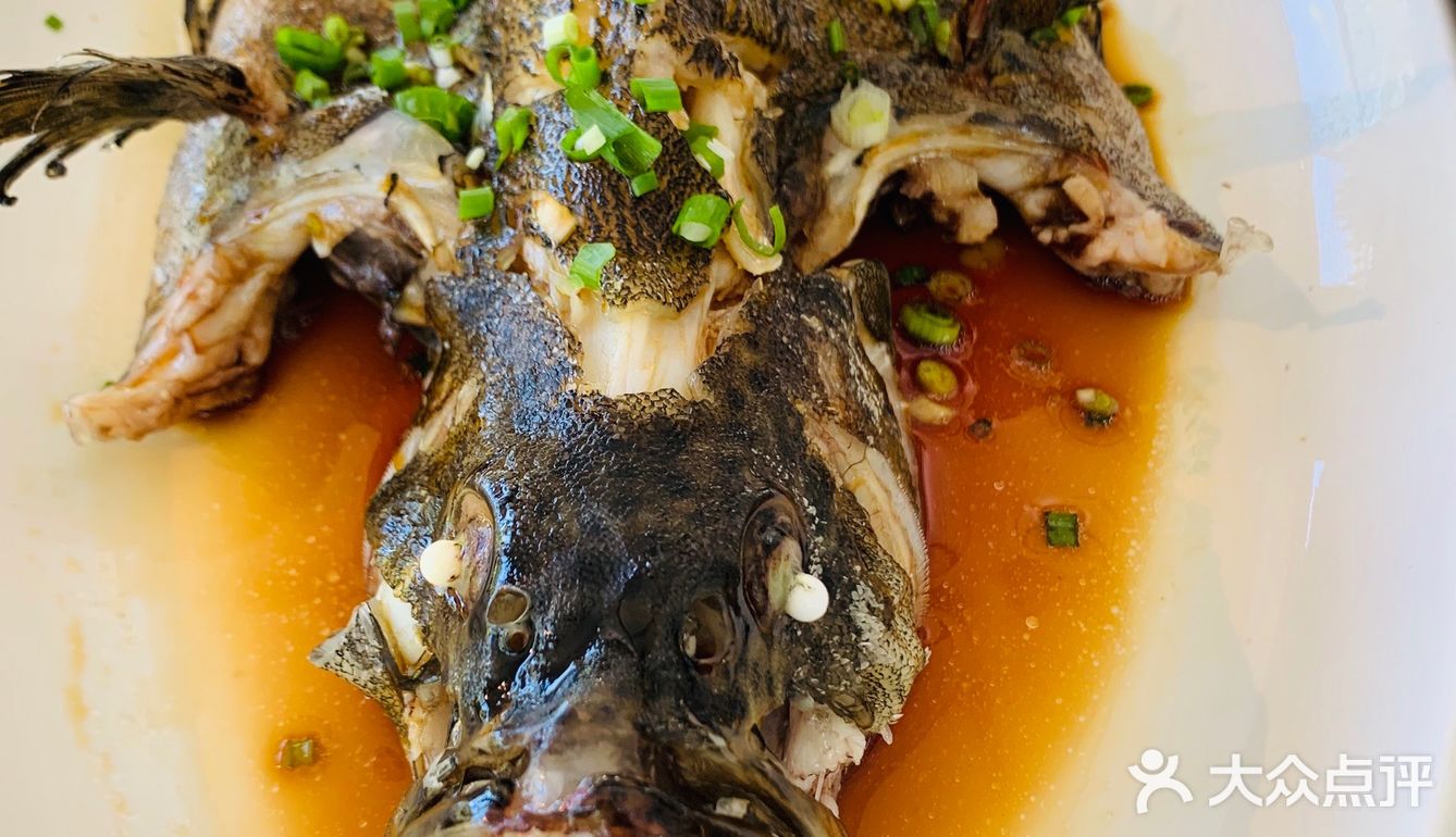自助渔什么忘了。 自己挑食材，清蒸或白灼。