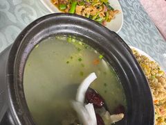 -范饭椰林川湘味海鲜·椰子鸡(三亚湾椰梦长廊店)
