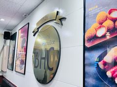 -BHC炸鸡(明洞总店)