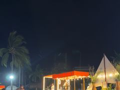 -亚龙湾希尔顿自助餐厅·海鲜·烧烤·沙滩BBQ·现场乐队